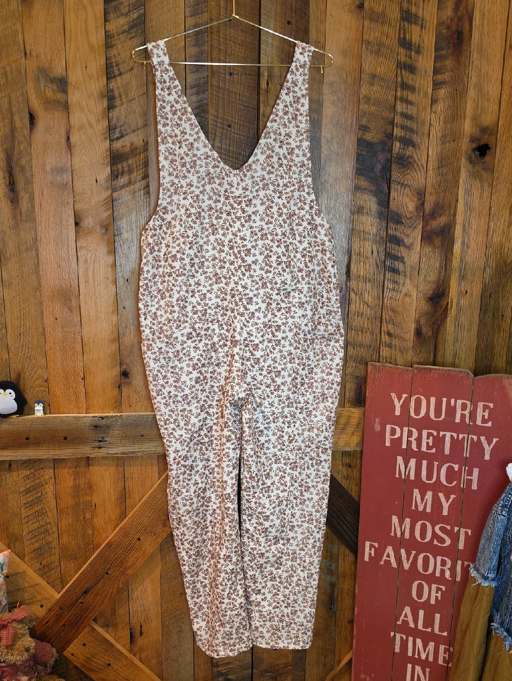 062p Sleeveless Floral Romper Jumpsuit in Cream and Brown